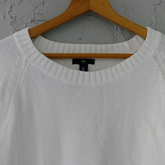 White Gap Sweater - Picture 3 of 4